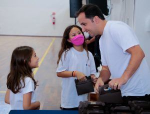 Fenômeno do xadrez, brasileira de 12 anos diz odiar Restart e treina até no  trânsito - 30/06/2011 - UOL Esporte